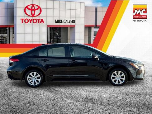 Used 2026 Toyota Corolla LE FWD image 6