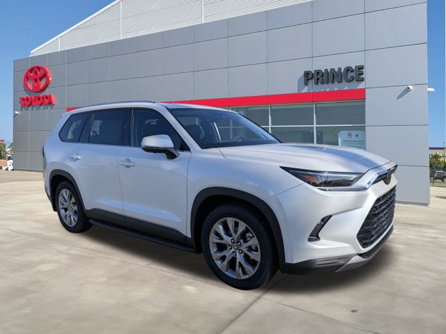 New 2026 Toyota Grand Highlander AWD Hybrid image 2