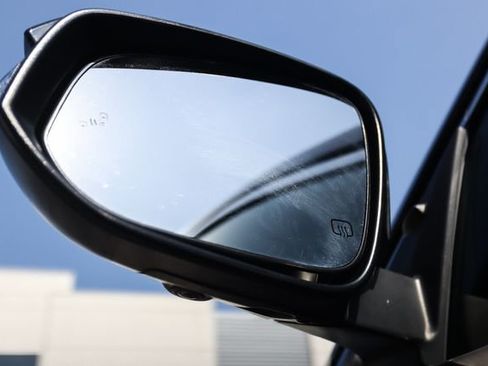 Used 2018 Toyota Highlander Limited Platinum image 63