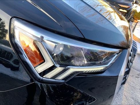 Used 2023 Audi Q3 2.0T Premium w/ Convenience Package image 24