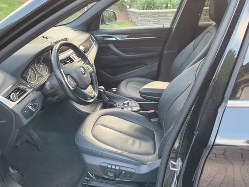 Used 2017 BMW X1 xDrive28i image 11