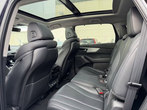 Used 2023 Acura MDX SH-AWD w/ Technology Package image 27