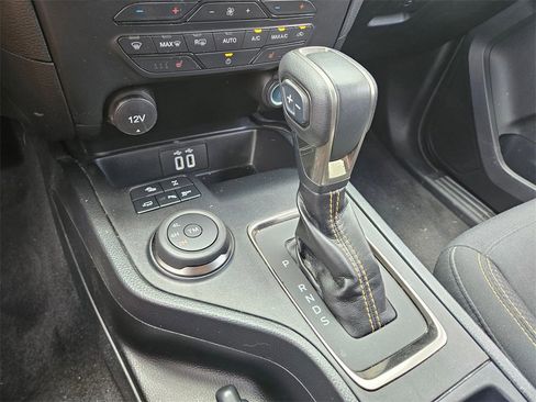 Used 2023 Ford Ranger XLT w/ Equipment Group 302A High image 19