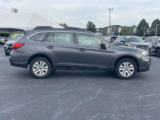 Used 2018 Subaru Outback 2.5i AWD/4WD image 8