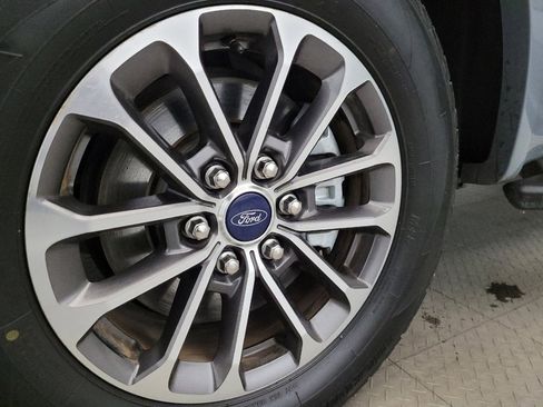 Used 2019 Ford F150 XLT w/ Equipment Group 302A Luxury image 31