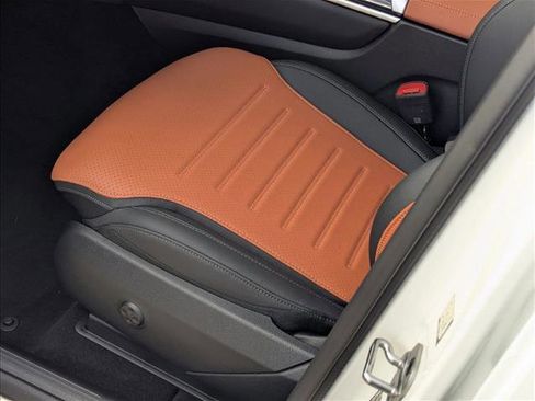 New 2026 Mercedes-Benz GLC 300 4MATIC image 4