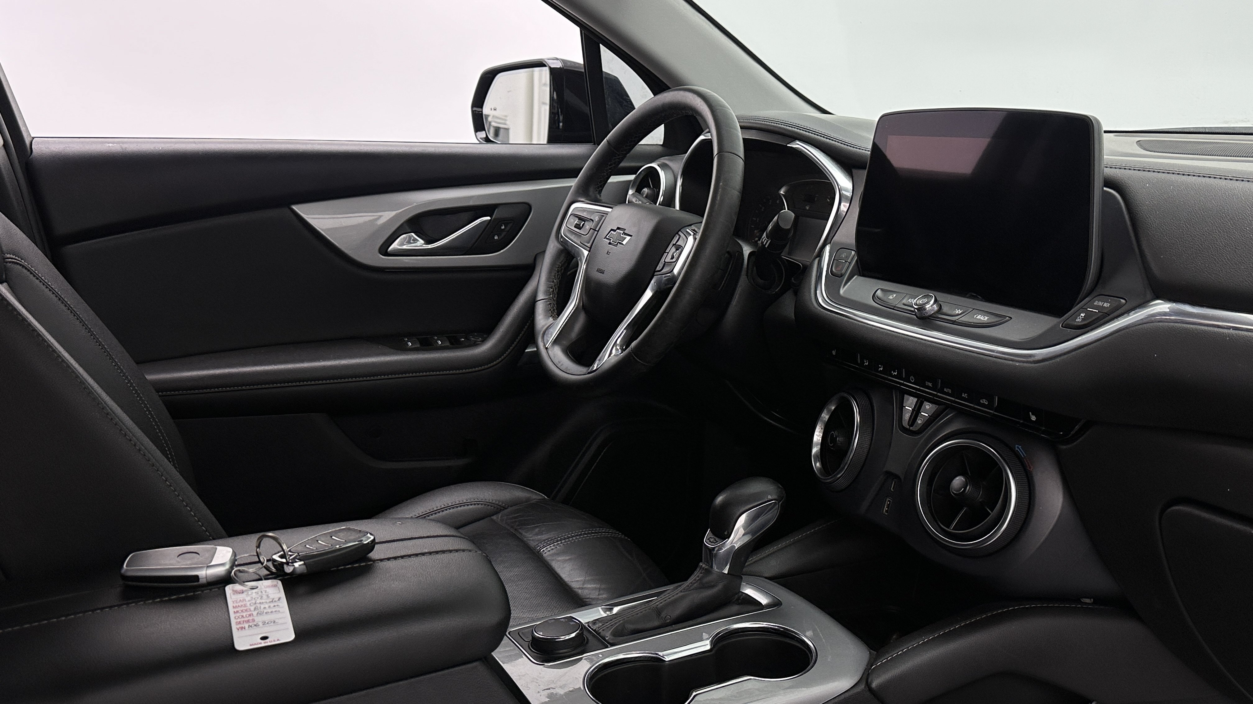 Used 2023 Chevrolet Blazer LT FWD image 34