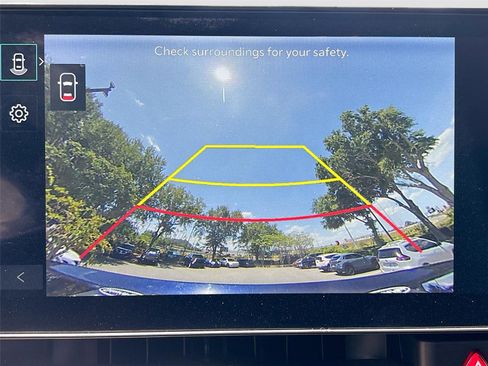 Used 2025 Kia Carnival FWD image 14