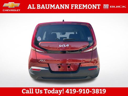 Used 2022 Kia Soul LX w/ Technology Package FWD image 5