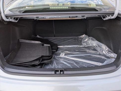 Certified 2025 Toyota Corolla SE image 7