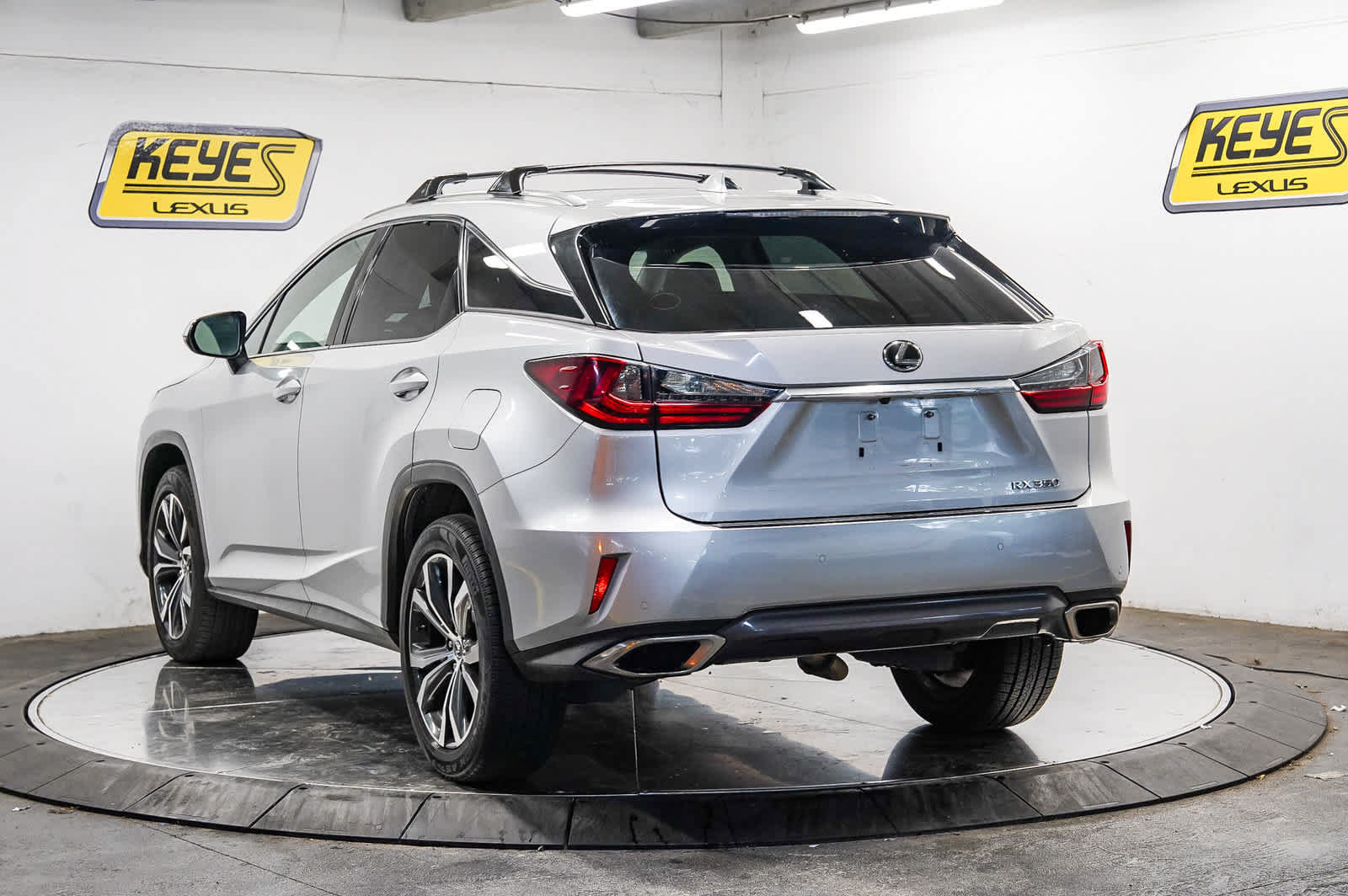 Used 2019 Lexus RX 350 FWD w/ Navigation Package image 2