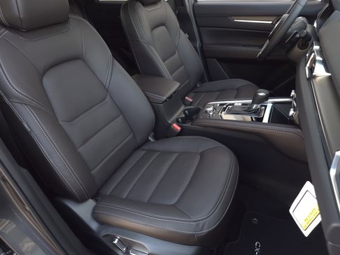 New 2025 MAZDA CX-5 Signature image 40