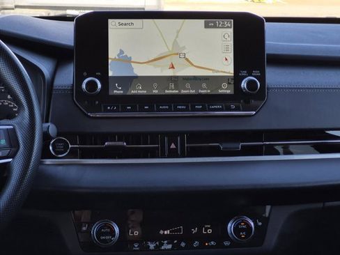 Used 2024 Mitsubishi Outlander SE image 18