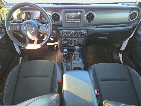 Used 2021 Jeep Gladiator Sport image 13