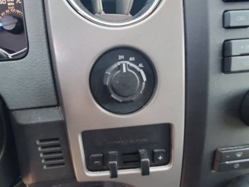 Used 2012 Ford F150 XLT w/ XLT Chrome Pkg image 25