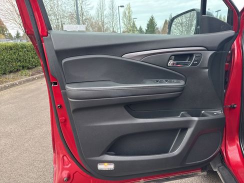 Used 2023 Honda Ridgeline RTL-E image 19