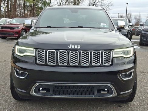 Used 2017 Jeep Grand Cherokee Overland image 3