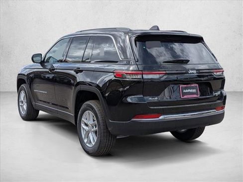 New 2026 Jeep Grand Cherokee Laredo AWD/4WD image 8