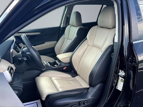 Certified 2025 Subaru Outback Limited AWD/4WD image 19