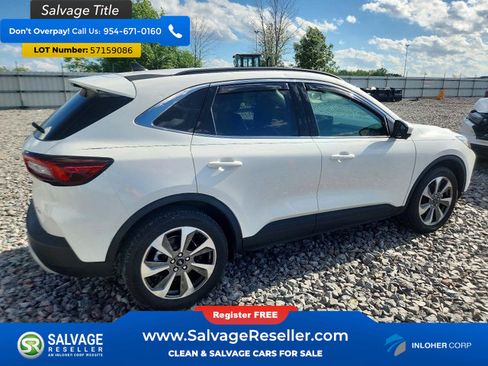Used 2023 Ford Escape Platinum AWD/4WD image 4