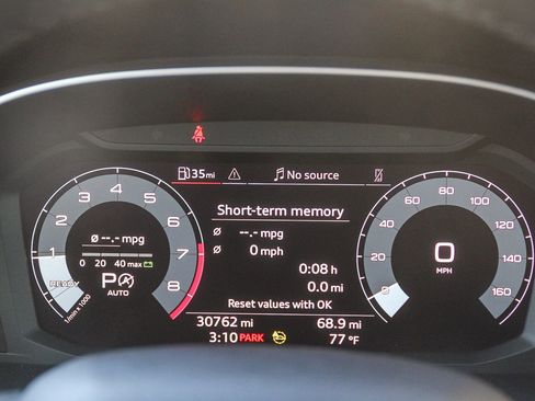 Used 2022 Audi Q3 2.0T Premium Plus w/ Premium Plus Package image 25