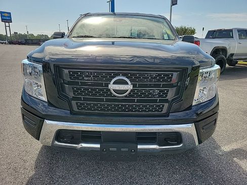 Used 2024 Nissan Titan SV AWD/4WD image 2