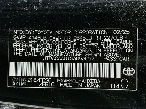 Used 2025 Toyota Prius LE FWD image 12