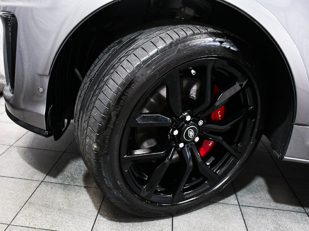 Used 2022 Land Rover Range Rover Sport SVR AWD/4WD image 7