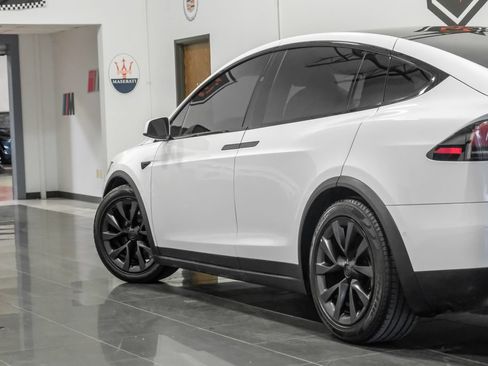 Used 2022 Tesla Model X AWD/4WD image 16