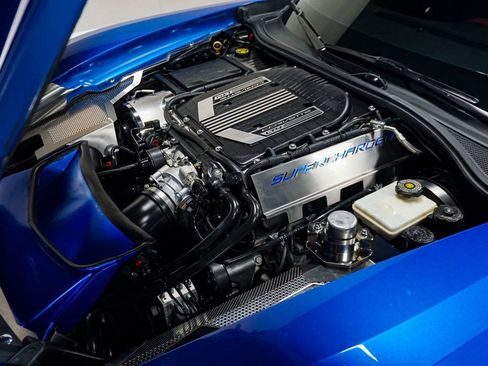 Used 2015 Chevrolet Corvette Z06 w/ Z07 Performance Package RWD image 40