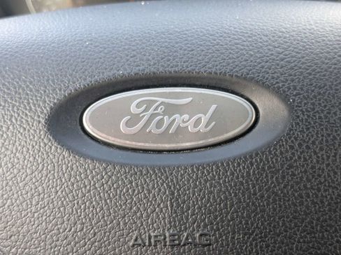 Used 2018 Ford Explorer Platinum AWD/4WD image 36