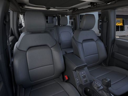 New 2025 Ford Bronco Badlands w/ Sasquatch Package AWD/4WD image 35