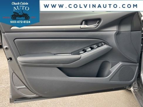 New 2025 Nissan Altima 2.5 SL image 12