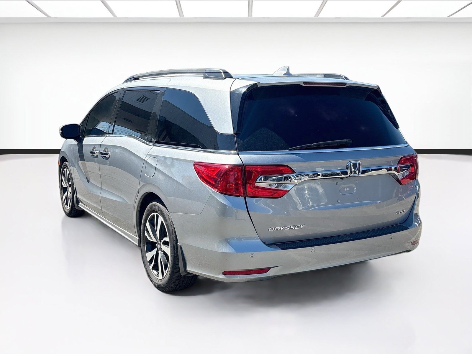 Used 2020 Honda Odyssey Elite image 6