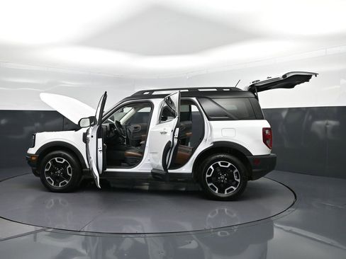 Used 2022 Ford Bronco Sport Outer Banks w/ Tech Package image 47