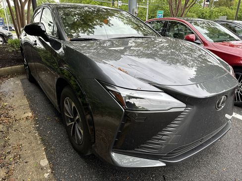 Used 2023 Lexus RZ 450e Premium w/ Accessory Package (Z1) AWD/4WD image 4