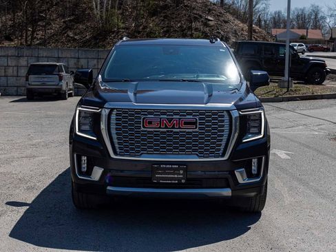 Used 2024 GMC Yukon Denali AWD/4WD image 2