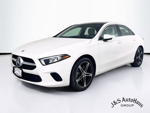 Used 2019 Mercedes-Benz A 220 image 3