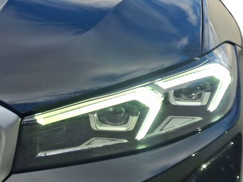 Certified 2023 BMW 330i xDrive Sedan w/ Convenience Package image 10