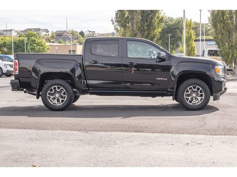 Used 2022 GMC Canyon AT4 w/ Trailering Package AWD/4WD image 2