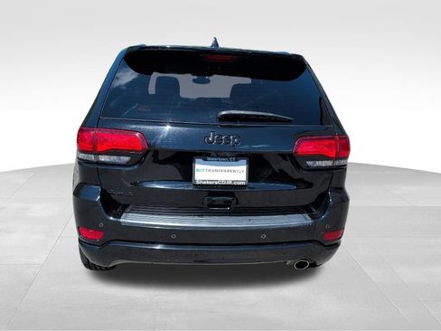 Used 2018 Jeep Grand Cherokee Altitude AWD/4WD image 4