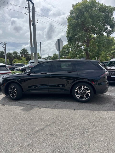 Certified 2024 Lincoln Nautilus Premier w/ Jet Appearance Package AWD/4WD image 20