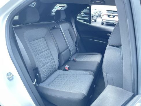 Used 2024 Chevrolet Equinox LT FWD image 25