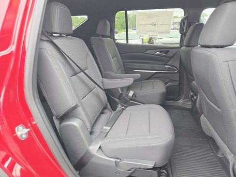 New 2026 Chevrolet Traverse LT w/ Midnight/Sport Edition AWD/4WD image 13