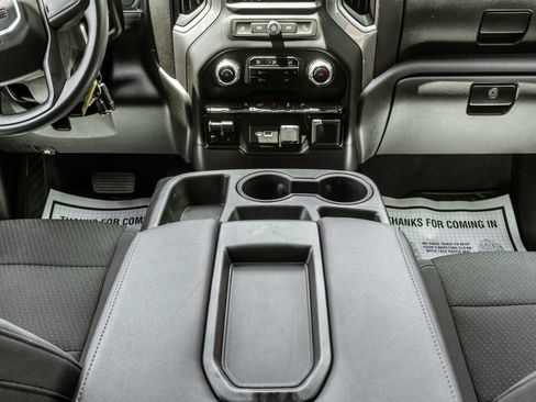 Used 2021 GMC Sierra 1500 4x4 Crew Cab w/ Sierra Value Package image 11