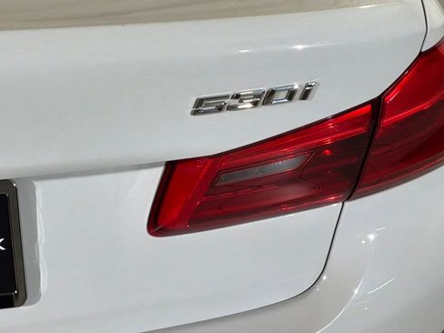 Used 2020 BMW 530i xDrive w/ Convenience Package image 26