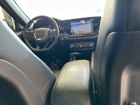Used 2023 Dodge Durango GT image 27