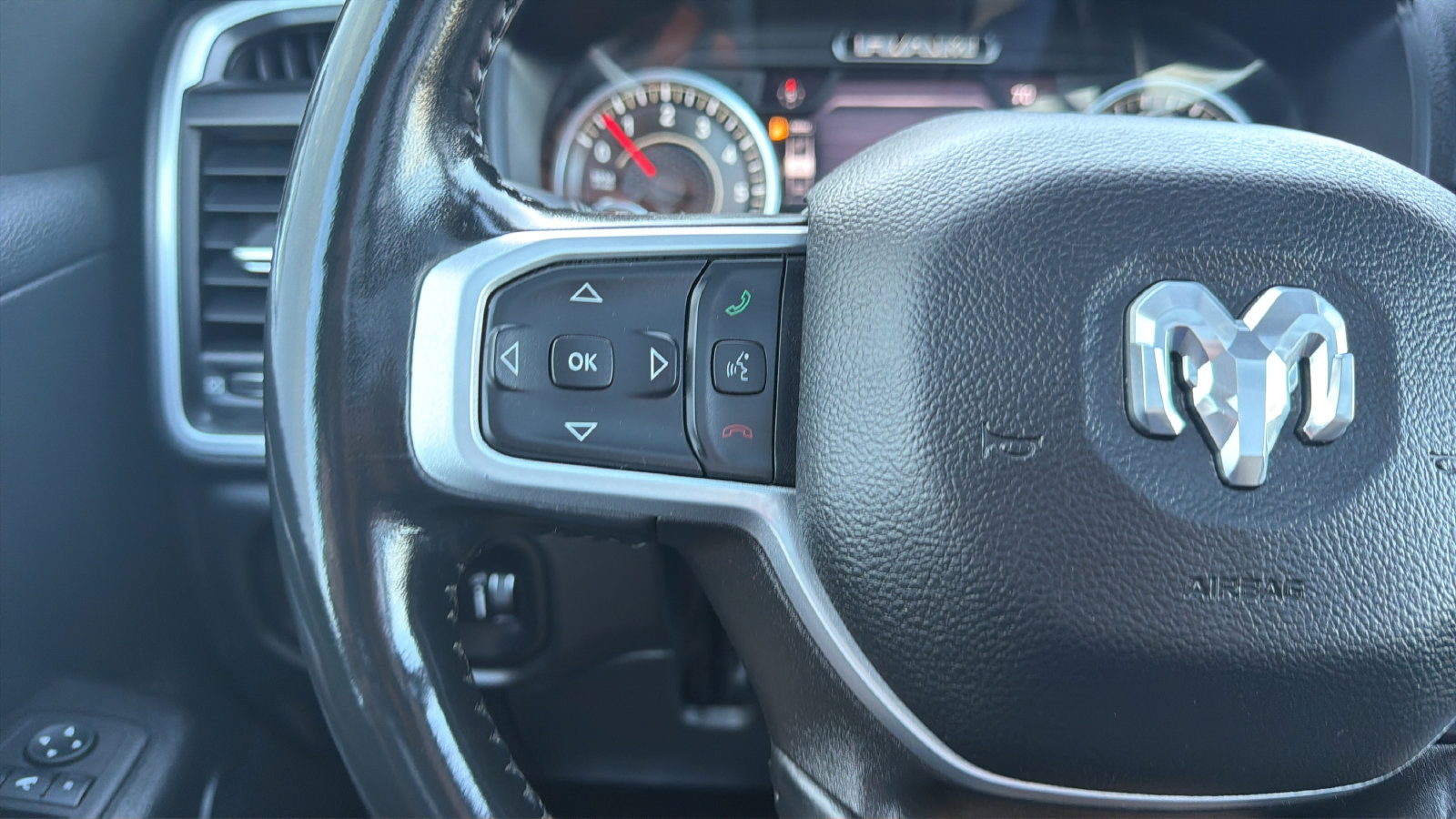 Used 2023 RAM 1500 Big Horn AWD/4WD image 18