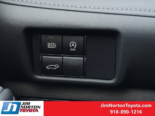 Used 2026 Toyota Highlander XLE AWD/4WD image 23