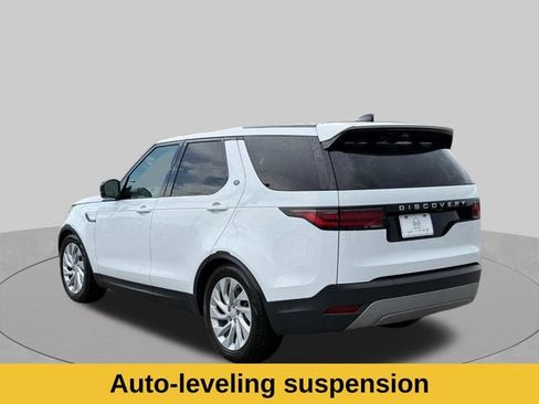 Used 2025 Land Rover Discovery S AWD/4WD image 8